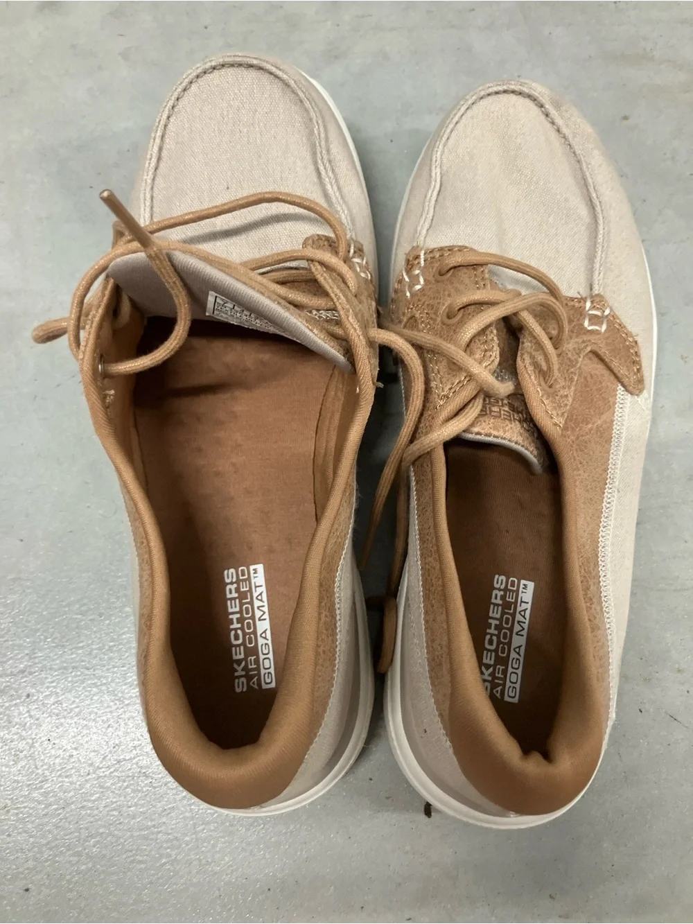 Skechers On-the-GO Flex - Embark boat shoe women’s shoe Size 7